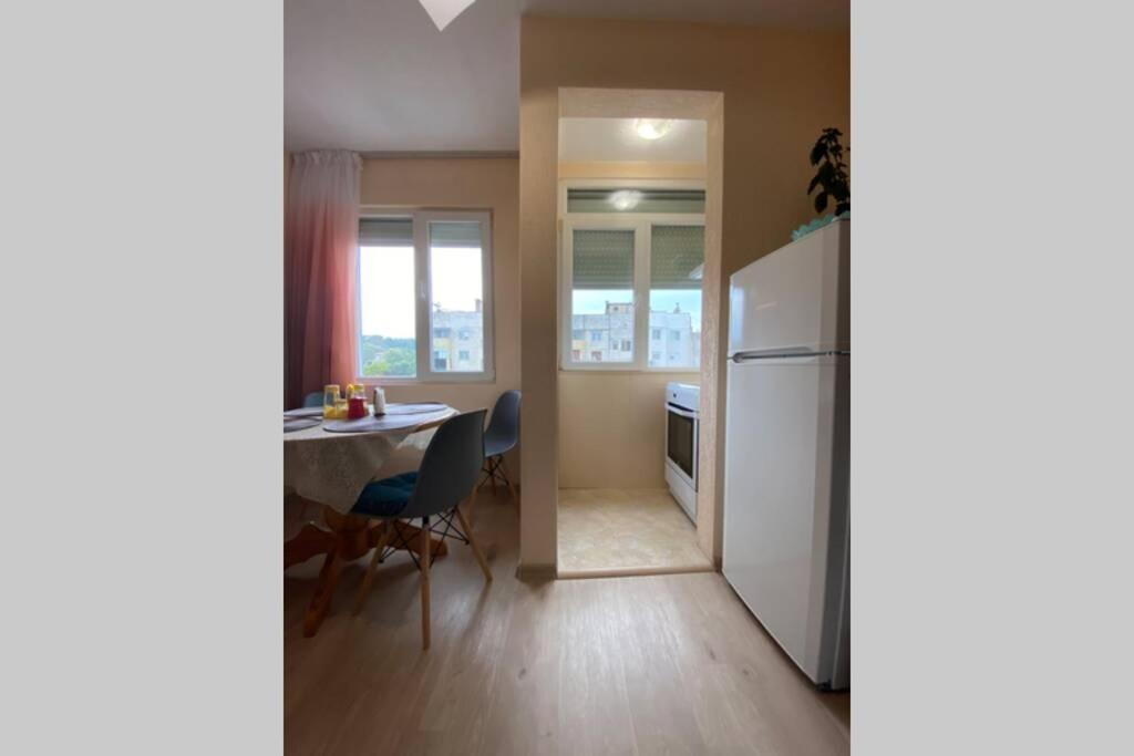 Sunny Apartment By The River Sandanski Esterno foto