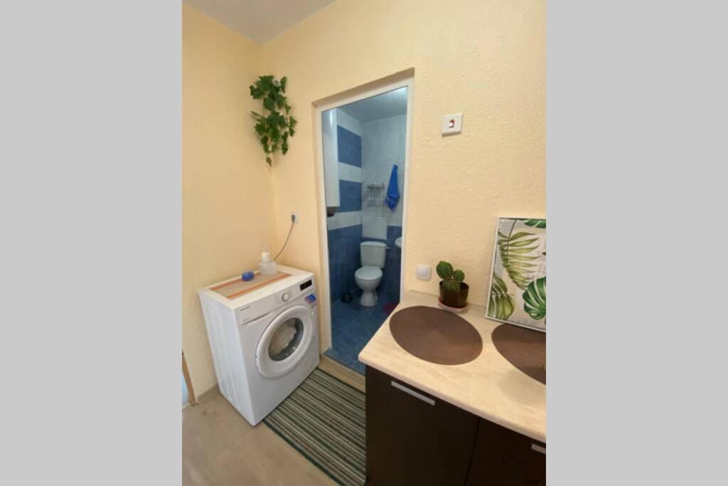 Sunny Apartment By The River Sandanski Esterno foto