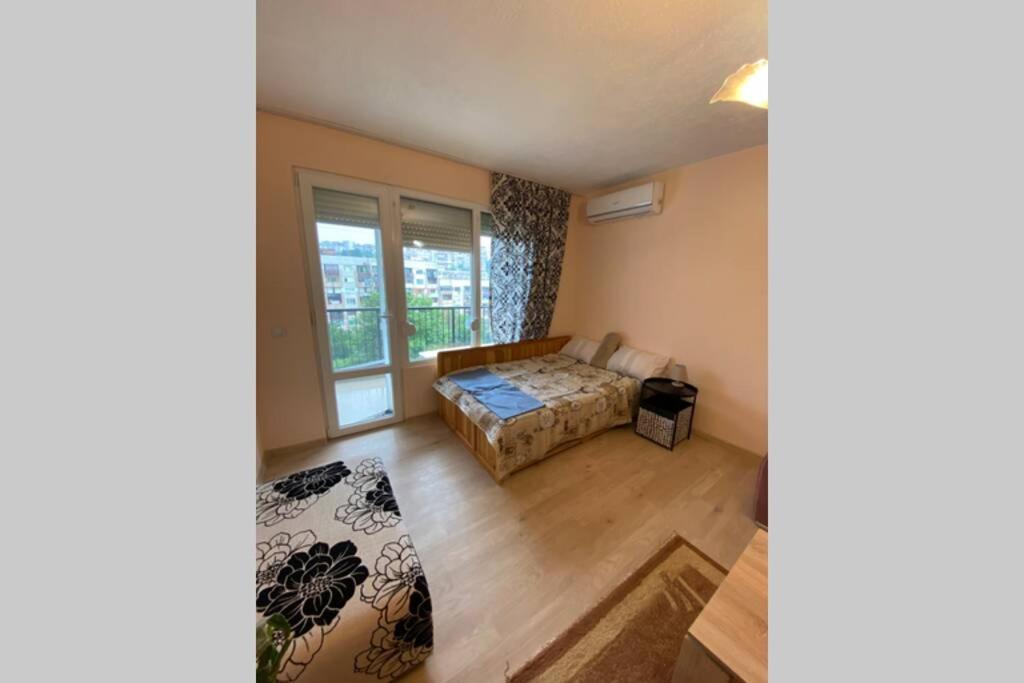 Sunny Apartment By The River Sandanski Esterno foto